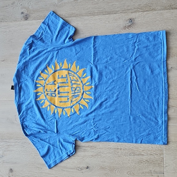 NWOT Twisted Tea Hard Ice Tea Shirt - Picture 4 of 5